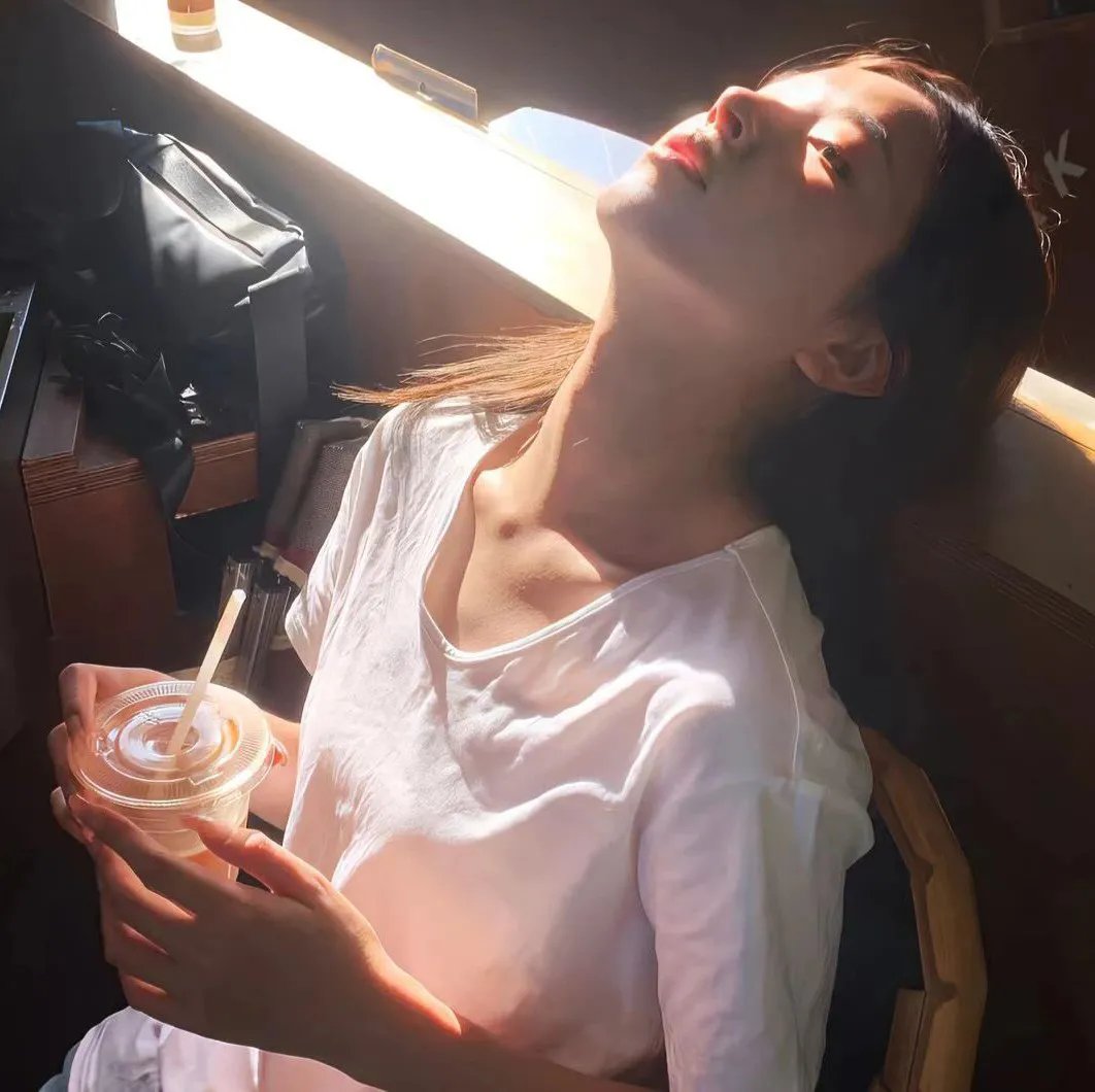 春宵苦短，少女前进吧！